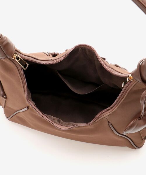 MAJESTIC LEGON（マジェスティックレゴン）の「ギャザーポケットリボンバッグ（ショルダーバッグ・レディース・ブラウン/ブラック・FREE）」の19枚目の写真