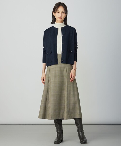 J.PRESS（ジェイプレス）の「WORETED WOOL BLEND カーディガン（カーディガン/ボレロ・レディース・ワイン系/ライトグレー系/ネイビー系/パイングリーン系・MEDIUM/LARGE）」の10枚目の写真