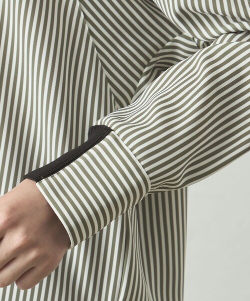 CAST:（キャストコロン）の「【着用しわ軽減/吸水速乾】ニットコンビストライプブラウス（シャツ/ブラウス・レディース・グリーン系その他7/ブルー系その他7・M）」の11枚目の写真