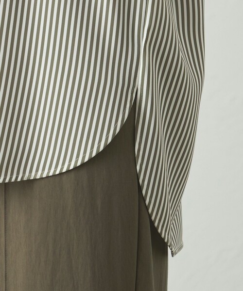 CAST:（キャストコロン）の「【着用しわ軽減/吸水速乾】ニットコンビストライプブラウス（シャツ/ブラウス・レディース・グリーン系その他7/ブルー系その他7・M）」の10枚目の写真