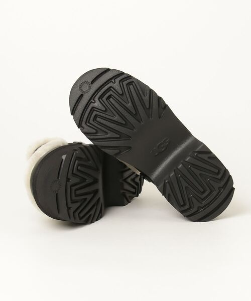 UGG(アグ)の「UGG(アグ)Esmee Leather Clog/1171507(ブーツ・レディース・ブラック・8/7/6)」の3枚目の写真