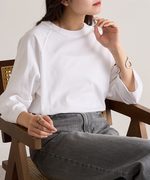 CROSS & STITCH(クロスステッチ)の「【Cross&Stitch】オープンエンド リラックスフィット ラグランTシャツ 七分袖 ロンT OE1250(Tシャツ/カットソー・レディース・ベージュ/ネイビー/ホワイト/ブラック・S/M/L/XL)」の2枚目の写真