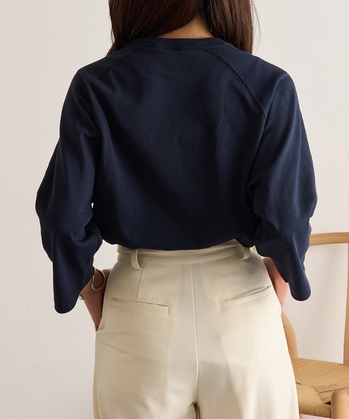 CROSS & STITCH(クロスステッチ)の「【Cross&Stitch】オープンエンド リラックスフィット ラグランTシャツ 七分袖 ロンT OE1250(Tシャツ/カットソー・レディース・ベージュ/ネイビー/ホワイト/ブラック・S/M/L/XL)」の15枚目の写真