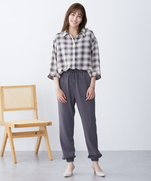 slattgir（スラットジール）の「高身長　シアーチェック七分袖シャツ（吸汗速乾・防シワ）（トールサイズ）（シャツ/ブラウス・レディース・ホワイト系/ブラウン系・TM/TL/TLL/T3L/T4L/T5L）」の22枚目の写真