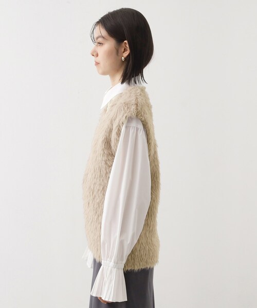 THE SHOP TK （ザ ショップ ティーケー ）の「ふわふわフェザーベスト/洗える（ベスト・レディース・スミクロ/グリーン/ブラウン系・99）」の15枚目の写真