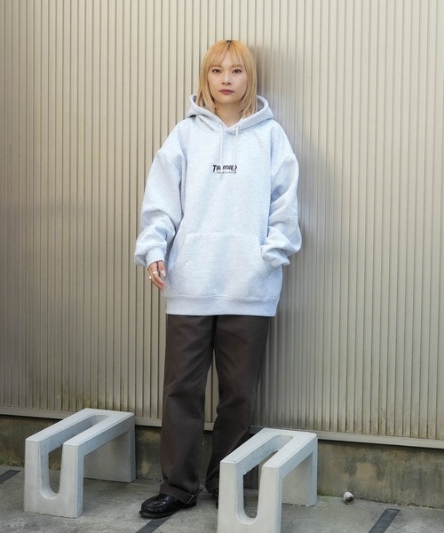 THRASHER(スラッシャー)の「【THRASHER /スラッシャー】ヘビーウェイト ワンポイントフーディ 裏起毛 マグロゴ(パーカー・メンズ・ブラウン/ブラック/グレー・MEDIUM/X-LARGE/LARGE)」の7枚目の写真