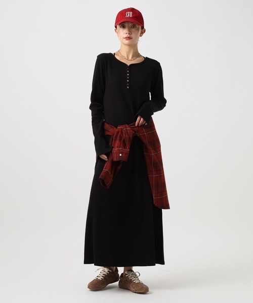 BAYFLOW(ベイフロー)の「ヘンリーネックアソートワンピース(ワンピース・レディース・オートミール/ブルー系その他/ブラック・FREE)」の4枚目の写真