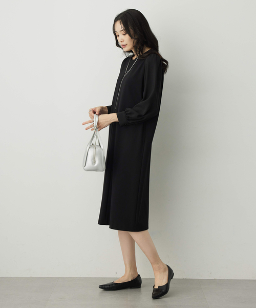 A/C DESIGN BY ALPHA CUBIC（エーシーデザインバイアルファキュービック）の「【アルファブリック】ストレッチタックワンピース【セレモニー対応】（ワンピース・レディース・ブラック・9号/11号/13号）」の4枚目の写真
