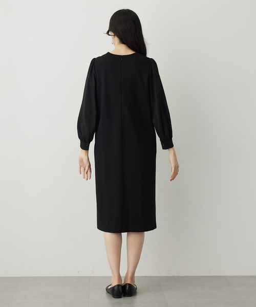 A/C DESIGN BY ALPHA CUBIC（エーシーデザインバイアルファキュービック）の「【アルファブリック】ストレッチタックワンピース【セレモニー対応】（ワンピース・レディース・ブラック・9号/11号/13号）」の6枚目の写真
