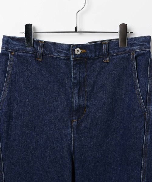 ALAND(エーランド)の「【UNISEX】ALAND/デニムバレルパンツ(デニムパンツ・レディース・ブラック/ブルー・SMALL/LARGE)」の4枚目の写真