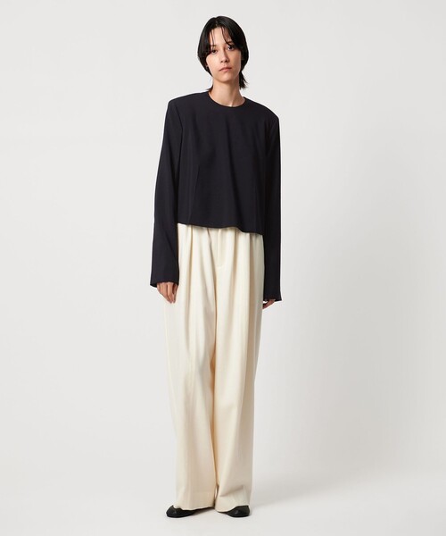 AEWEN MATOPH（イウエン マトフ）の「＜AEWEN MATOPH＞パワーショルダープレス プルオーバーブラウス（シャツ/ブラウス・レディース・ネイビー/モカ・FREE）」の3枚目の写真