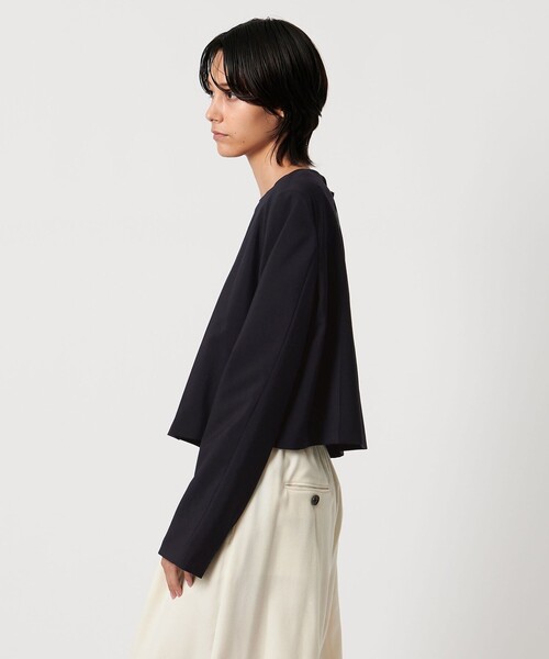 AEWEN MATOPH（イウエン マトフ）の「＜AEWEN MATOPH＞パワーショルダープレス プルオーバーブラウス（シャツ/ブラウス・レディース・ネイビー/モカ・FREE）」の8枚目の写真