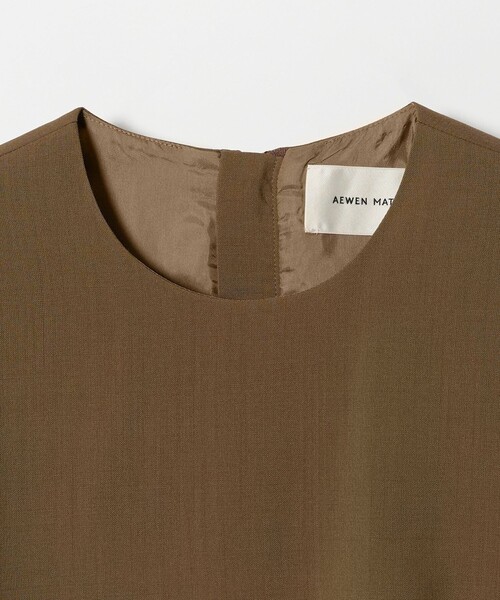 AEWEN MATOPH（イウエン マトフ）の「＜AEWEN MATOPH＞パワーショルダープレス プルオーバーブラウス（シャツ/ブラウス・レディース・ネイビー/モカ・FREE）」の21枚目の写真
