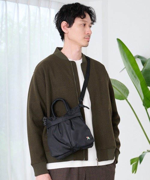 Arnold Palmer(アーノルドパーマー)の「ヘルメット 2WAY シェア トートバッグ(トートバッグ・レディース・ブラック/カーキ・F)」の3枚目の写真