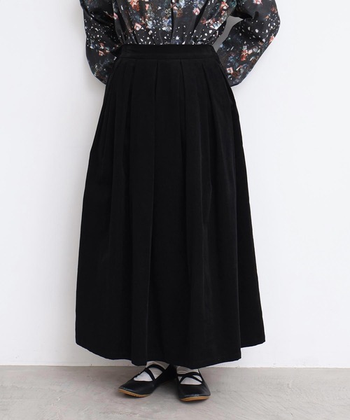 l'atelier du savon(アトリエドサボン)の「21Wシャツコール タックスカート(スカート・レディース・カーキ/ブルー/ブラック/オフホワイト・FREE)」の3枚目の写真