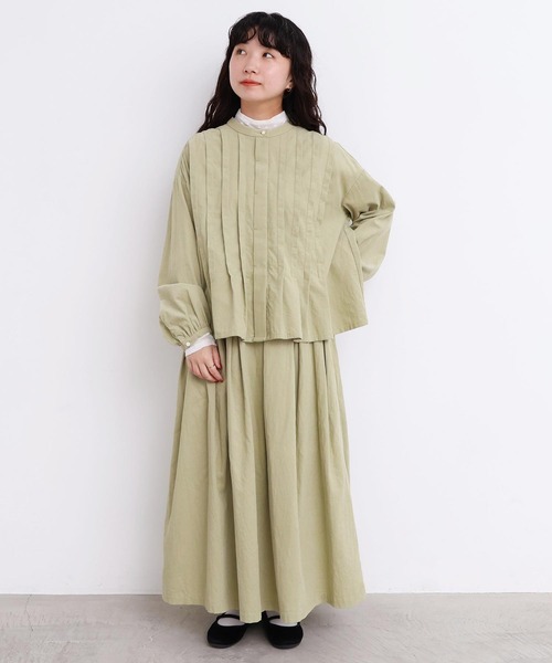 l'atelier du savon(アトリエドサボン)の「21Wシャツコール タックスカート(スカート・レディース・カーキ/ブルー/ブラック/オフホワイト・FREE)」の5枚目の写真