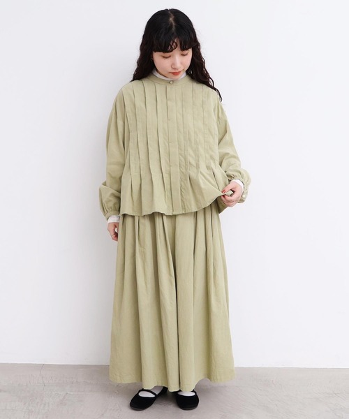 l'atelier du savon(アトリエドサボン)の「21Wシャツコール タックスカート(スカート・レディース・カーキ/ブルー/ブラック/オフホワイト・FREE)」の7枚目の写真
