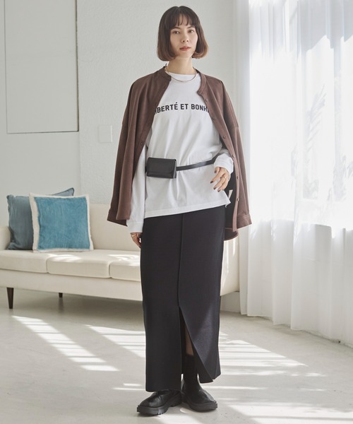 ANGIE(アンジー)の「フロッキープリントロゴロンT(Tシャツ/カットソー・レディース・ライトグレー系1/ホワイト×ブラック/ホワイト系1/ライトベージュ/グレー系1/スミクロ/ブルー系1・SMALL/MEDIUM/LARGE)」の9枚目の写真