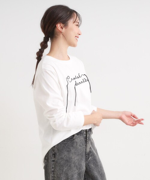SHOO・LA・RUE(シューラルー)の「【洗濯機可/S-LL】周りと差がつく チェーンステッチロゴロンT(Tシャツ/カットソー・レディース・ブラック/ホワイト・01/02/03/04)」の6枚目の写真