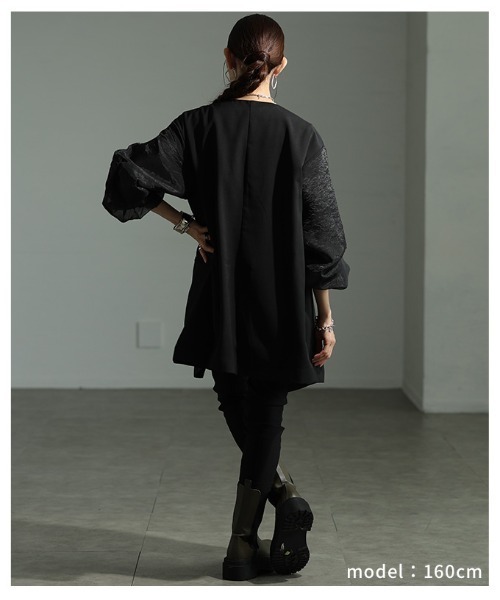 Sawa a la mode(サワアラモード)の「異素材ミックスジャケット(ノーカラージャケット・レディース・ブラック/グリーン・FREE)」の19枚目の写真