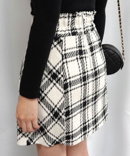 Lots of Love(ロッツオブラブ)の「ツイードチェックミニスカート(スカート・レディース・オフホワイト/ブラック・M/L)」の3枚目の写真