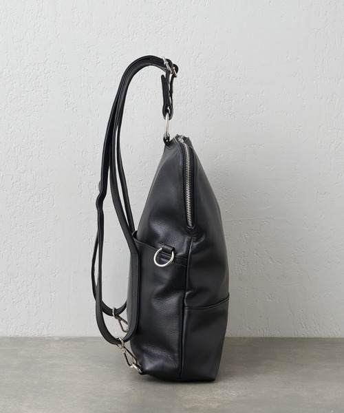 GALLARDAGALANTE（ガリャルダガランテ）の「【ZOZO店、札幌店限定】【2.718】撥水レザー2WAYリュック（バックパック/リュック・レディース・ブラック/ベージュ・FREE）」の12枚目の写真