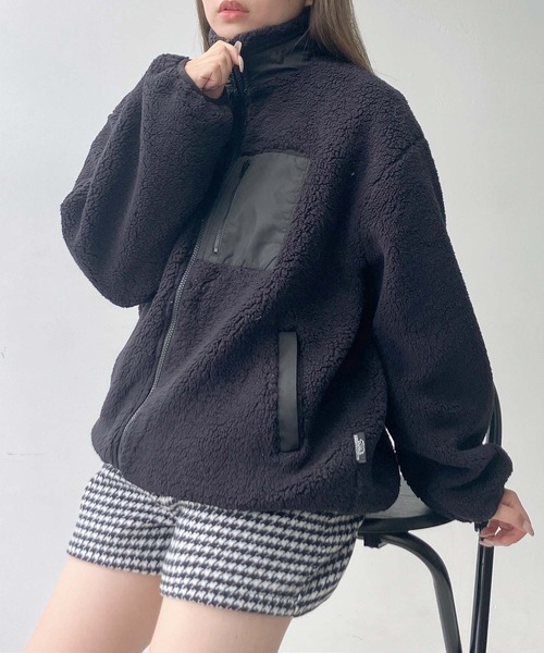 AS KNOW AS plus(アズノゥアズプラス)の「♪ポケット付き スタンドカラー ボアブルゾン(ブルゾン・レディース・ブラック/アイボリー/モカ/グレイッシュベージュ・FREE)」の2枚目の写真