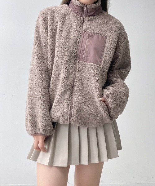 AS KNOW AS plus(アズノゥアズプラス)の「♪ポケット付き スタンドカラー ボアブルゾン(ブルゾン・レディース・ブラック/アイボリー/モカ/グレイッシュベージュ・FREE)」の3枚目の写真