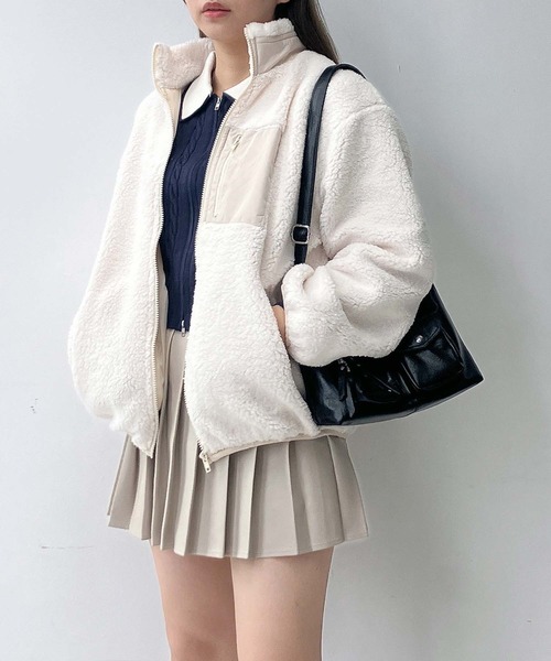 AS KNOW AS plus(アズノゥアズプラス)の「♪ポケット付き スタンドカラー ボアブルゾン(ブルゾン・レディース・ブラック/アイボリー/モカ/グレイッシュベージュ・FREE)」の9枚目の写真