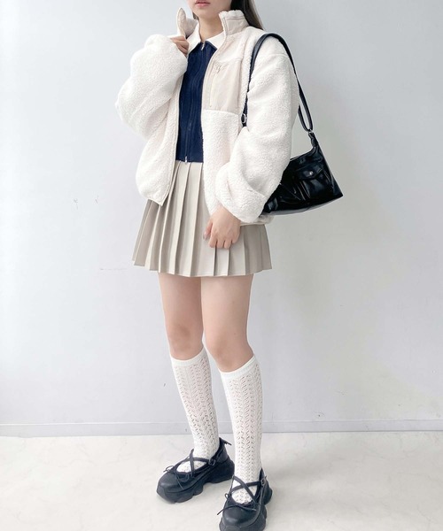 AS KNOW AS plus(アズノゥアズプラス)の「♪ポケット付き スタンドカラー ボアブルゾン(ブルゾン・レディース・ブラック/アイボリー/モカ/グレイッシュベージュ・FREE)」の10枚目の写真