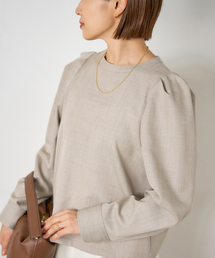 パフスリーブ」に該当するトップス（ベージュ系）ファッション