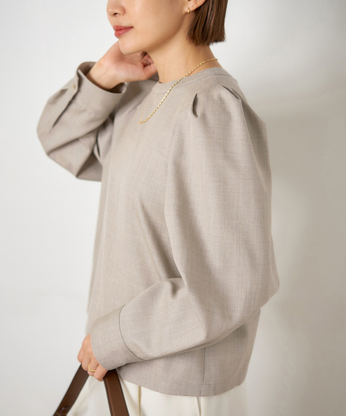 IENA（イエナ）の「パフスリーブブラウス（シャツ/ブラウス・レディース・ベージュ/ライトグレー・FREE）」の19枚目の写真
