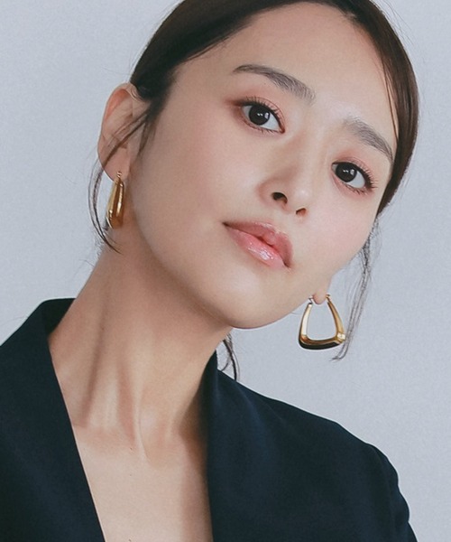 AJUGA.（アジュガ）の「モードフープピアス（ピアス（両耳用）・レディース・ゴールド・ONE SIZE）」の16枚目の写真