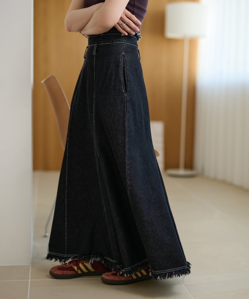 LAULEN(ローレン)の「fringe stitch denim long skirt /フリンジパターンデニムロングスカート(デニムスカート・レディース・ブラック/ブルー・M/S)」の3枚目の写真