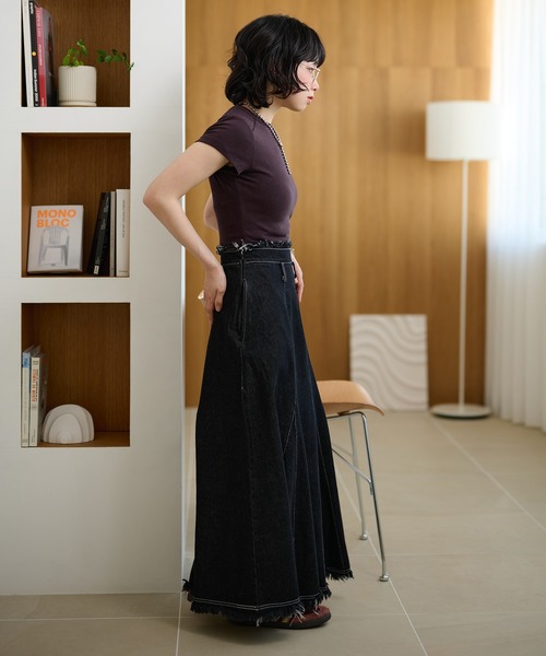 LAULEN(ローレン)の「fringe stitch denim long skirt /フリンジパターンデニムロングスカート(デニムスカート・レディース・ブラック/ブルー・M/S)」の12枚目の写真