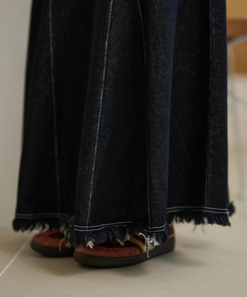 LAULEN(ローレン)の「fringe stitch denim long skirt /フリンジパターンデニムロングスカート(デニムスカート・レディース・ブラック/ブルー・M/S)」の17枚目の写真