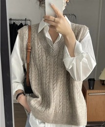 Vネックニットベスト