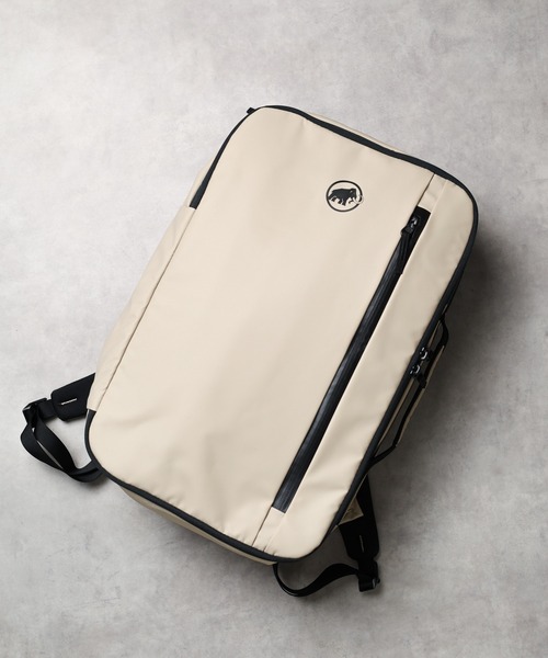Mammut(マムート)の「【 MAMMUT (マムート)】Seon Transporter 25L(ショルダーバッグ・メンズ・ブラック/ダークネイビー/ライトベージュ/ブルーグレー・FREE)」の4枚目の写真