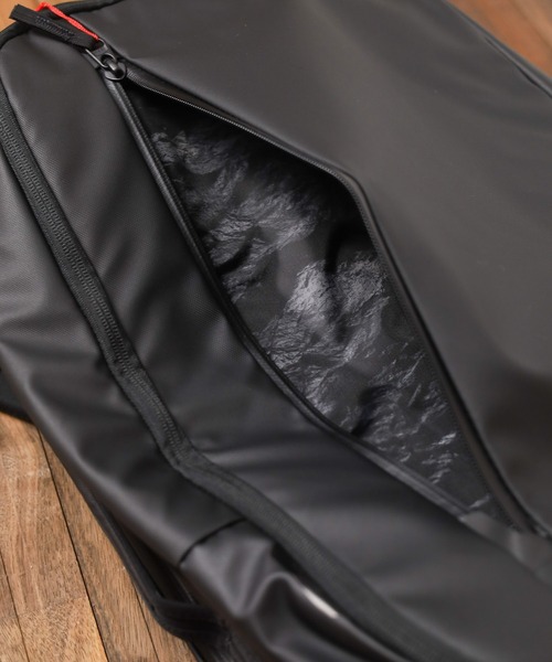 Mammut(マムート)の「【 MAMMUT (マムート)】Seon Transporter 25L(ショルダーバッグ・メンズ・ブラック/ダークネイビー/ライトベージュ/ブルーグレー・FREE)」の9枚目の写真