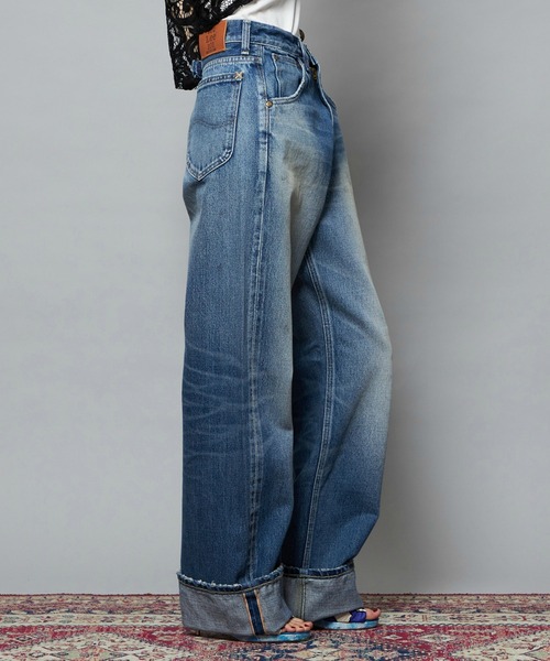 Lee(リー)の「【101 101周年記念特別モデル】HIGH-RISE RELAXED STRAIGHT デニムパンツ(デニムパンツ・レディース・ブルー・SMALL/X-SMALL/MEDIUM)」の4枚目の写真