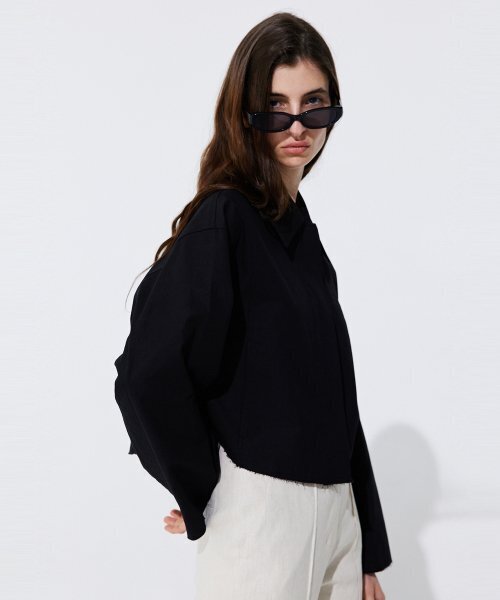 WNDERKAMMER(ブンダーカンマー)の「ローカットコットンジャンパー_ブラック(その他アウター・レディース・その他・MEDIUM/SMALL)」の3枚目の写真