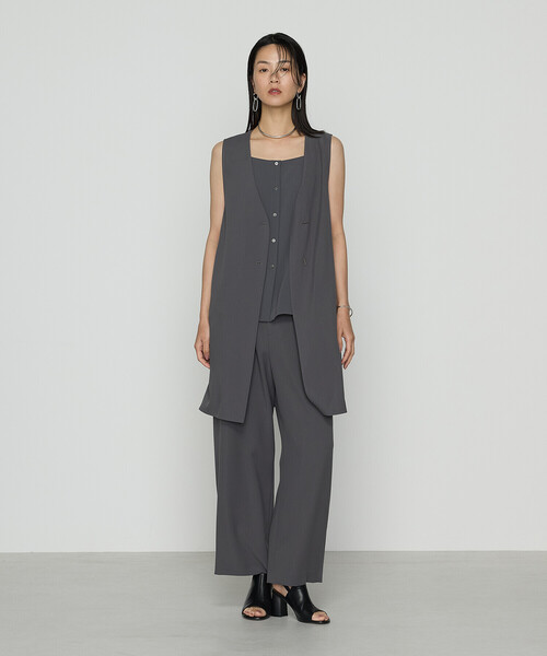 COMME CA（コムサ）の「〔 TALLサイズ 〕 【セットアップ対応】ストレッチからみ ジレ（ベスト・レディース・グレイッシュベージュ/グレー・15号）」の3枚目の写真