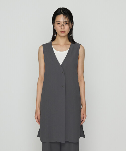 COMME CA（コムサ）の「〔 TALLサイズ 〕 【セットアップ対応】ストレッチからみ ジレ（ベスト・レディース・グレイッシュベージュ/グレー・15号）」の10枚目の写真