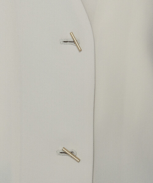 COMME CA（コムサ）の「〔 TALLサイズ 〕 【セットアップ対応】ストレッチからみ ジレ（ベスト・レディース・グレイッシュベージュ/グレー・15号）」の19枚目の写真