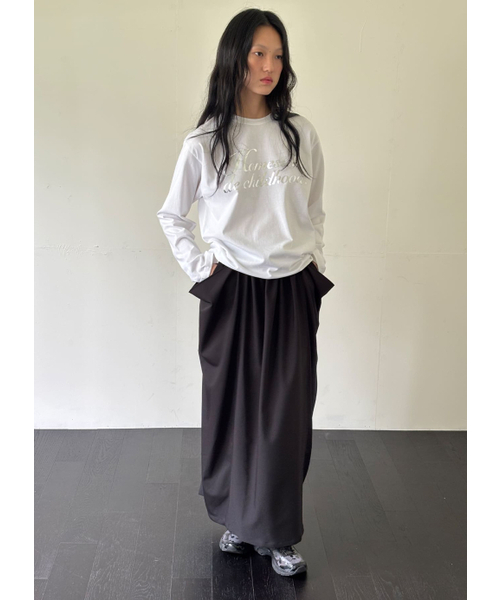 YAHNSISI(ヤーンシシ)の「ボリュームマキシスカート - ブラック(スカート・レディース・その他・SMALL/MEDIUM)」の1枚目の写真