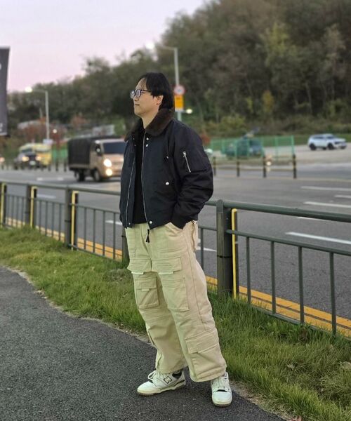 ROARINGRAD(ロアリングラド)の「デニムカーゴワイドパンツベージュ(デニムパンツ・レディース・その他・X-LARGE/LARGE)」の5枚目の写真