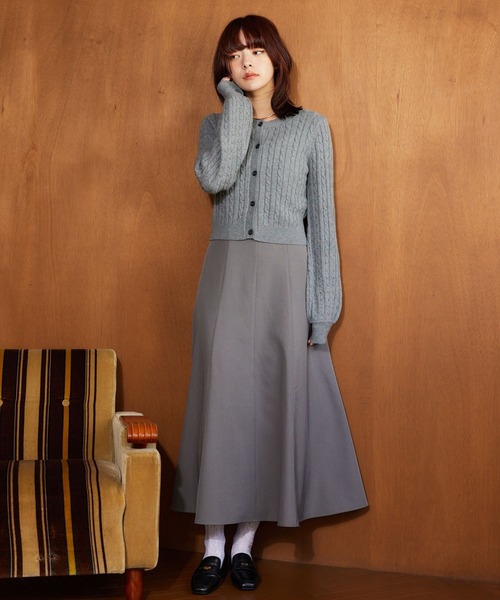 mysty woman(ミスティウーマン)の「ケーブルニットカーデSETワンピース 636613(ワンピース・レディース・グレー/ネイビー/ベージュ・FREE)」の20枚目の写真