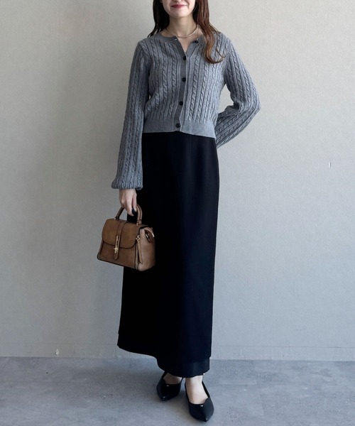 mysty woman(ミスティウーマン)の「ケーブルニットカーデSETワンピース 636613(ワンピース・レディース・グレー/ネイビー/ベージュ・FREE)」の19枚目の写真