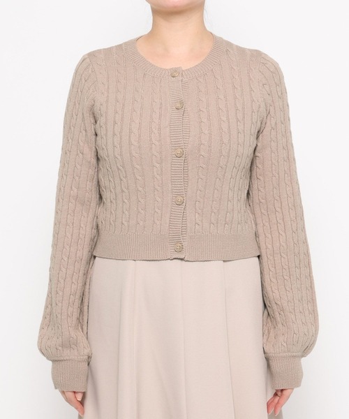 mysty woman(ミスティウーマン)の「ケーブルニットカーデSETワンピース 636613(ワンピース・レディース・グレー/ネイビー/ベージュ・FREE)」の4枚目の写真