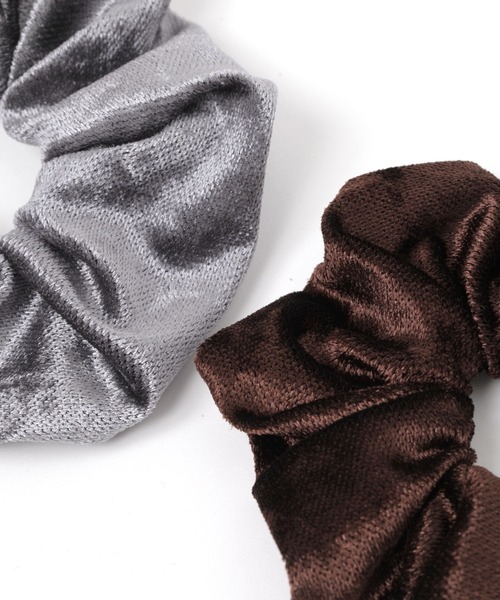 GLOBAL WORK（グローバルワーク）の「ベロアシュシュSS/635202（シュシュ・レディース・グレー/ダークブラウン/ブラック・FREE）」の6枚目の写真